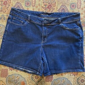 Maurice Denim Shorts Size 20